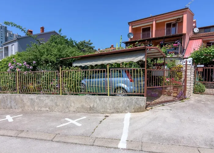 16053a Apartment Pula