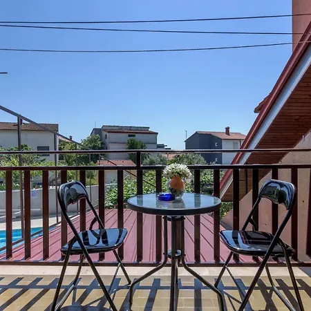 16053a Apartamento Pula